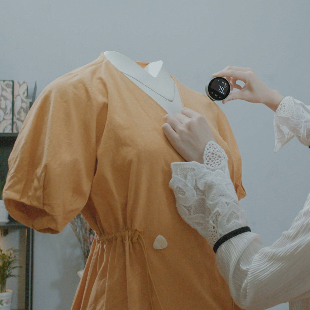 ATuMan mini Q Digital Rolling Measuring Tool – 8-in-1 Mini Electronic Ruler for Flat & Curved Surfaces